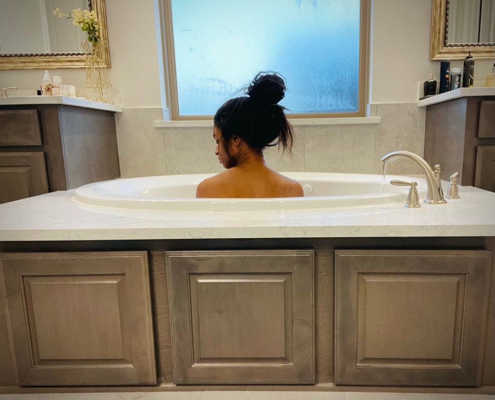 mother-soaking-bathtub-bubblebath